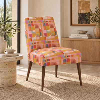Chaise graphique aux tons lumineux tissu Arche