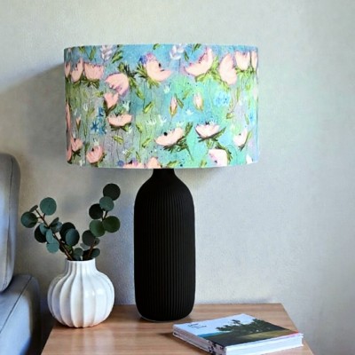 Abat-jour réalisé avec le tissu Ciste décliné en coton ou en suédine velours